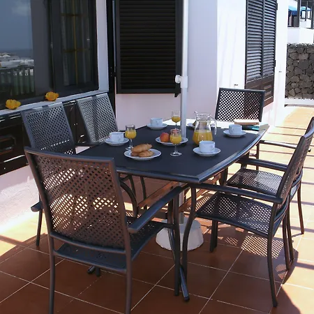 Don Rafael Villa Puerto del Carmen (Lanzarote)