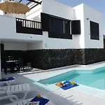 Don Rafael Puerto del Carmen (Lanzarote)