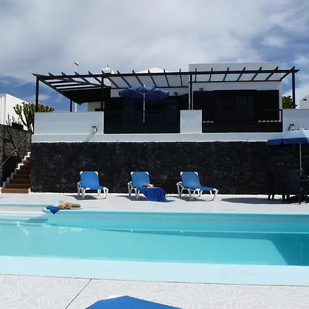 Don Rafael Villa Puerto del Carmen
