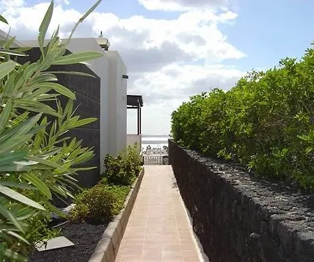 돈 라파엘 빌라 *