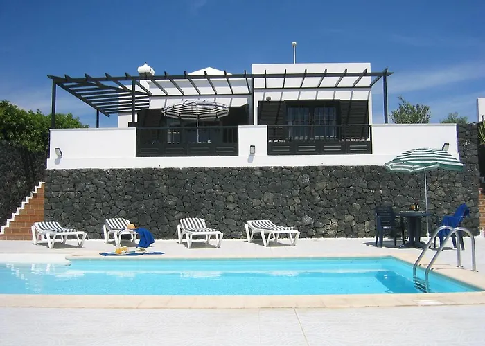 Don Rafael Villa Puerto del Carmen (Lanzarote)